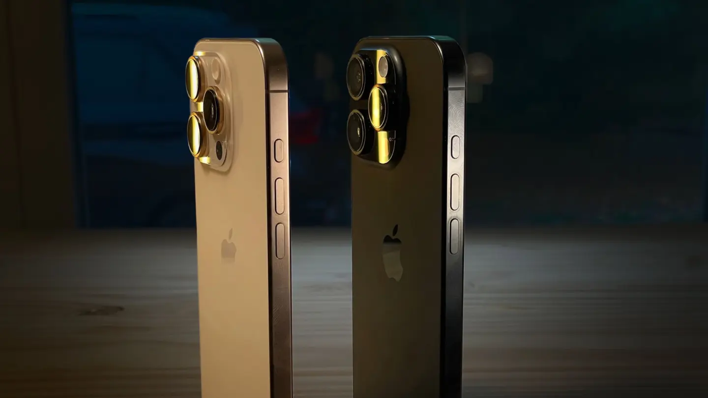 A photo of the iPhone used in a story about future iPhone Pro models getting titanium chassis.