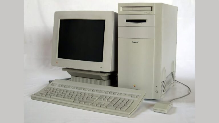 Photo of the Power Macintosh 9500