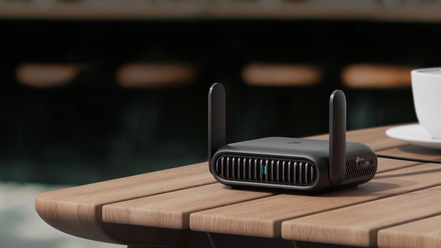 TP-Link Roam 7 goes where you need it.