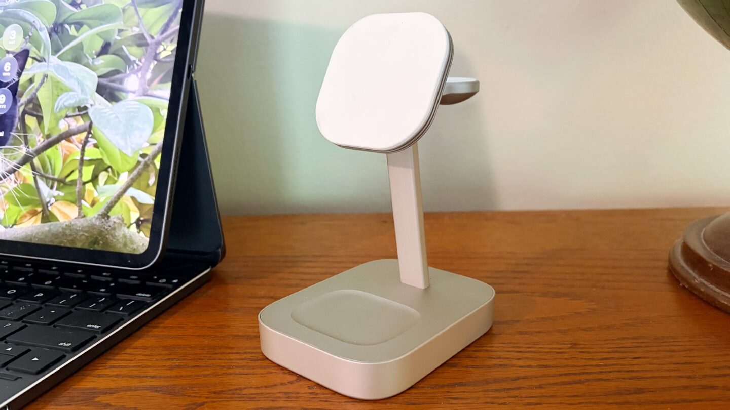 Mophie 4 in 1 Wireless Charge Stand_02 Mophie 4-in-1 Wireless Charge Stand