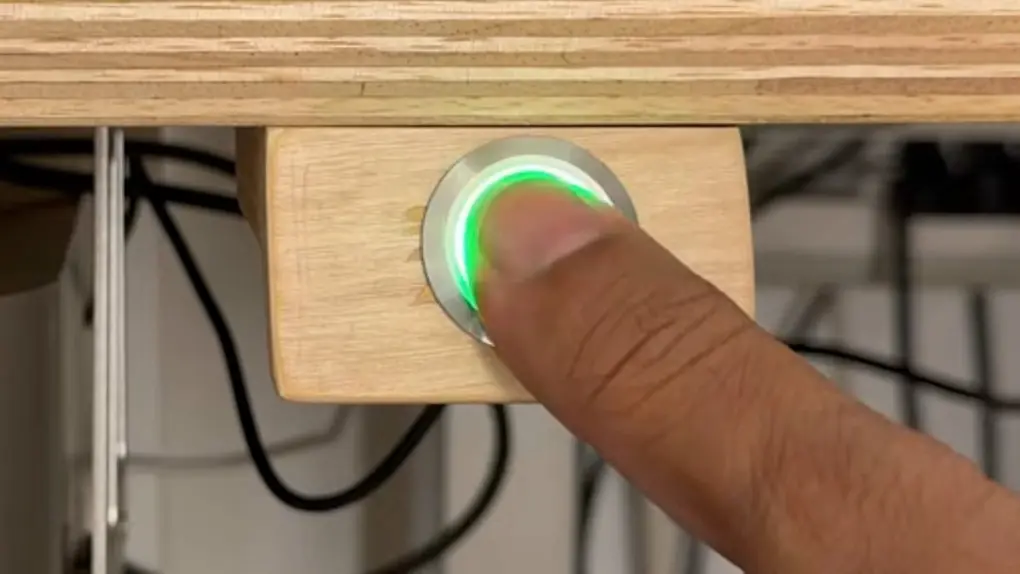 Photo of Dashboard Touch DIY Touch ID sensor for Mac