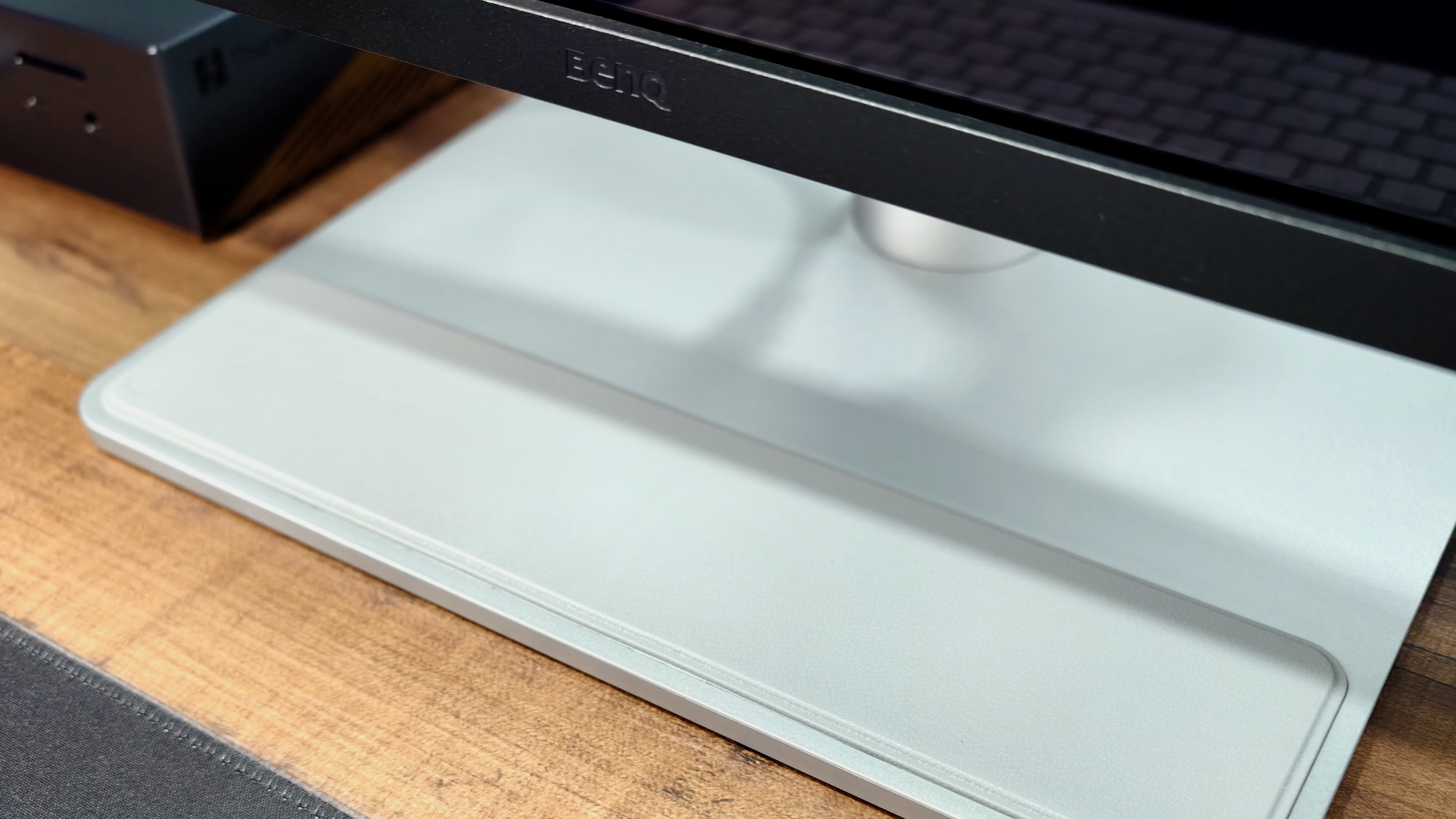 Benq ma 320ug stand BenQ MA320UG stand