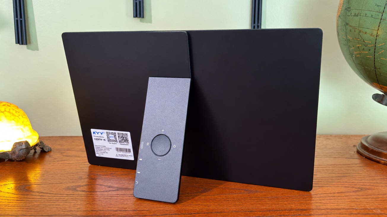 KYY K1302R Portable Monitor review_02 KYY K1302R Portable Monitor review: Kickstand