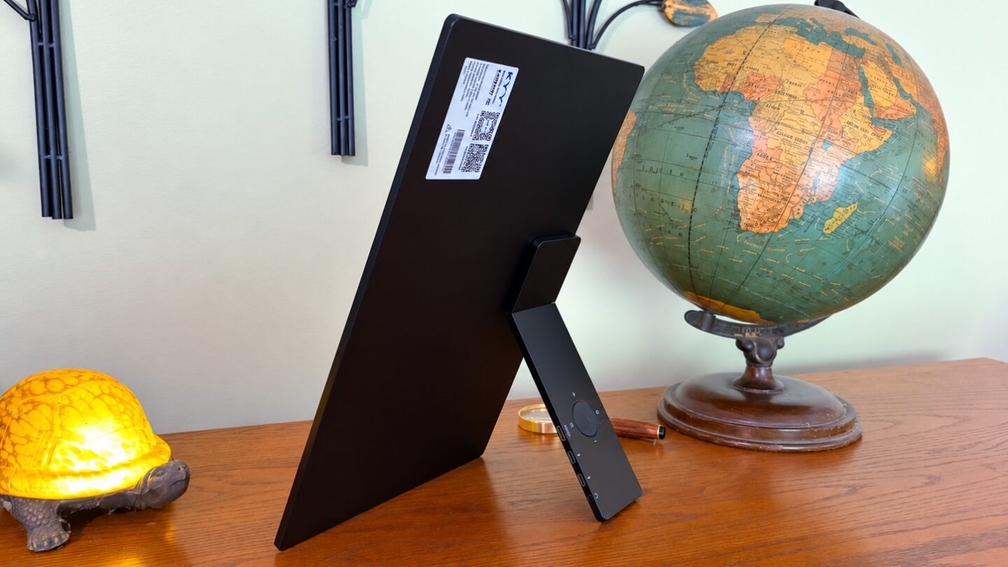 KYY K1302R Portable Monitor review_04 KYY K1302R Portable Monitor review: Portrait mode