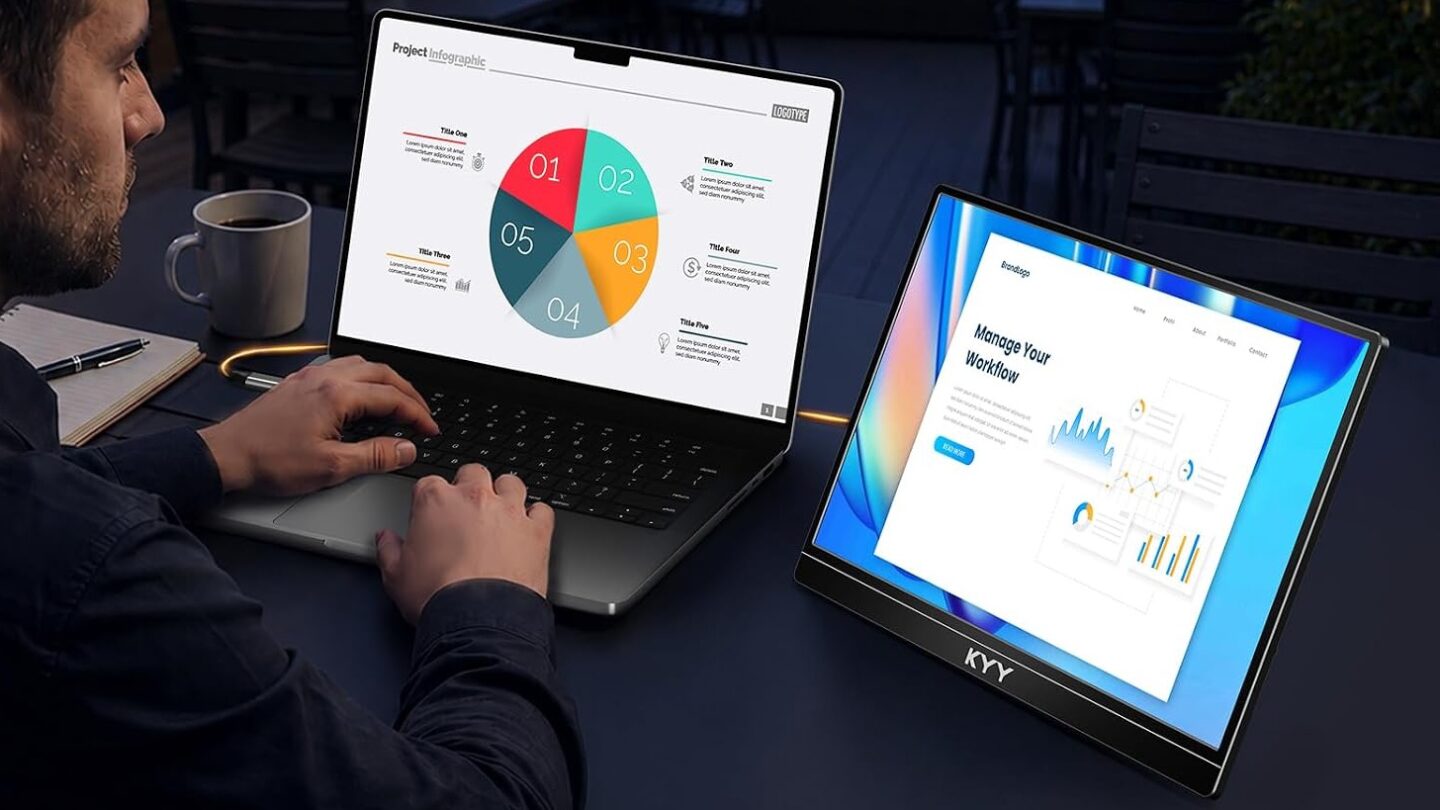 KYY K1302R Portable Monitor review_06 KYY K1302R Portable Monitor: In use