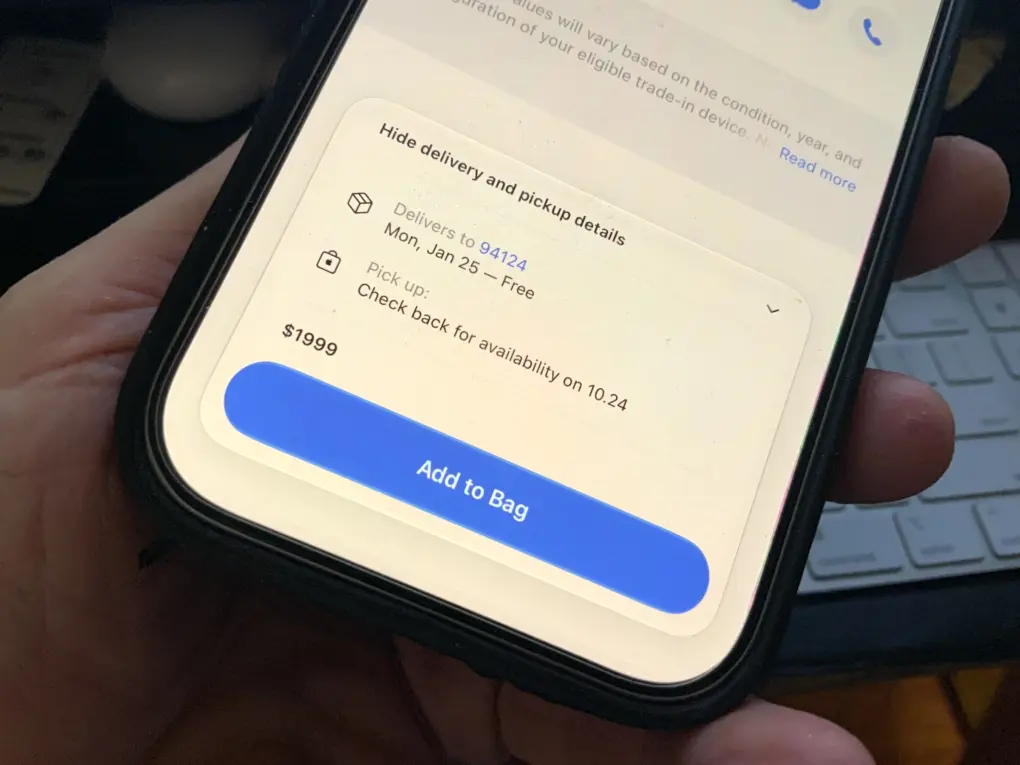 Ship dates for iPhone Duo on Apple's online store.